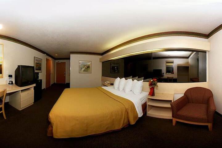 Room 16 of 52