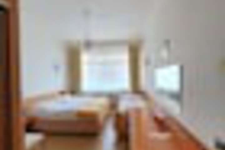 Room 173 of 324