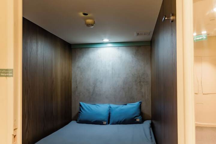 Room 3 of 17