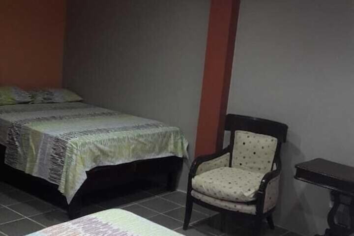 Room 16 of 27