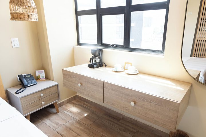 Room 52 of 119