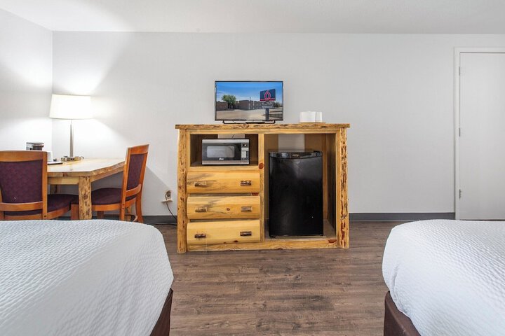 Room 18 of 42
