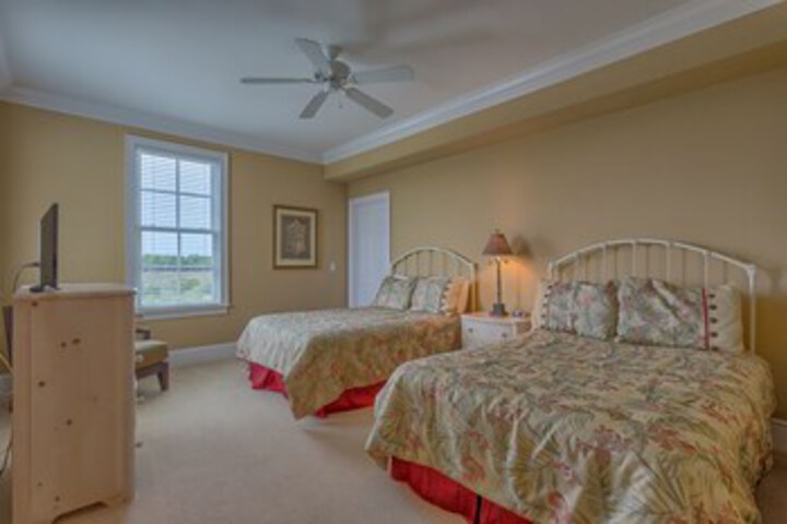 Room 36 of 39