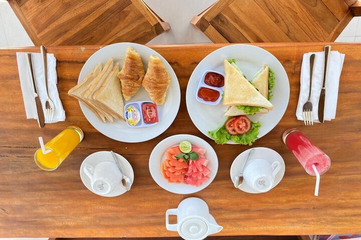 Breakfast/Coffee Service 20 of 31