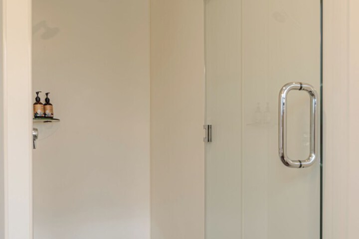 Room 125 of 170