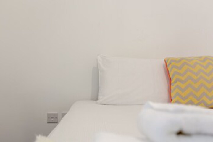 Room 14 of 15