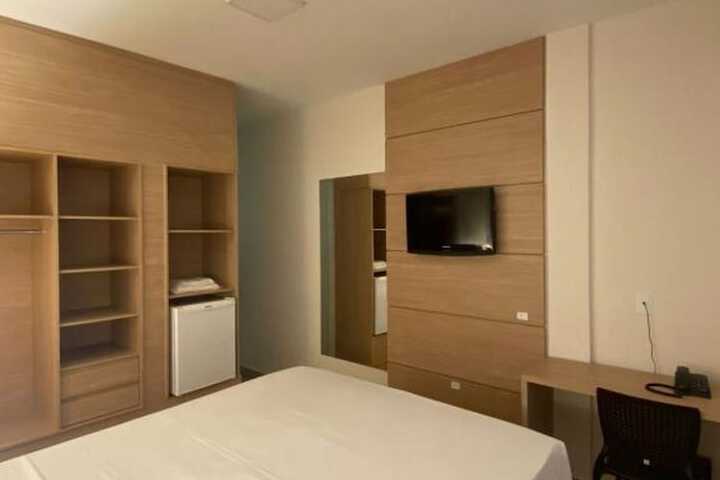 Room 7 of 36