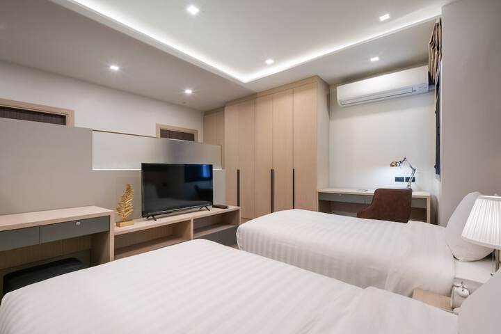 Room 21 of 85