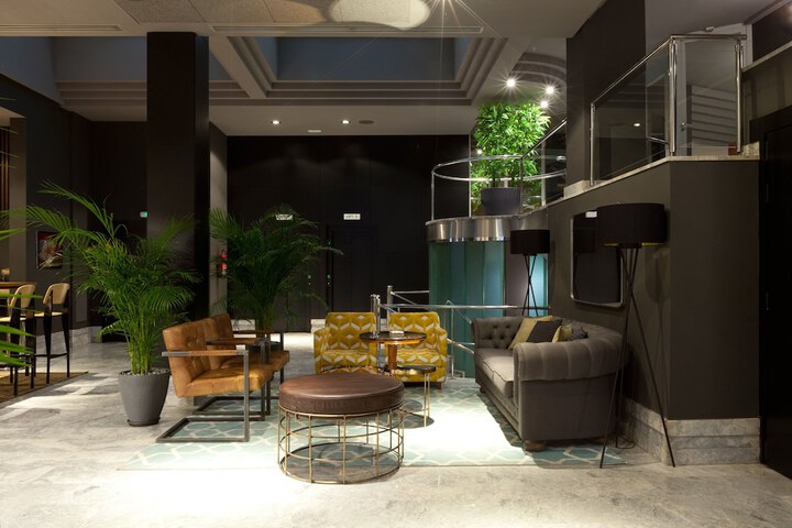 Hotel Lobby