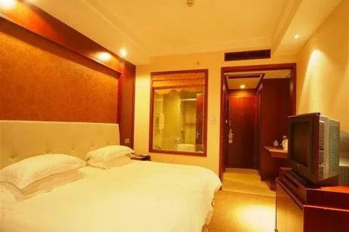 Room 2 of 4