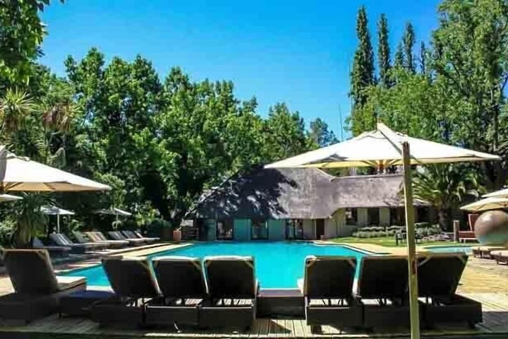 Pool 21 of 55