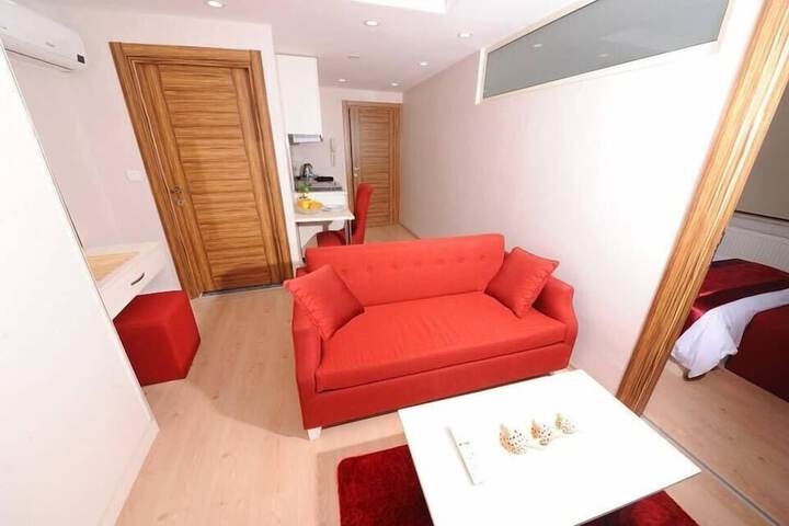 Room 5 of 15