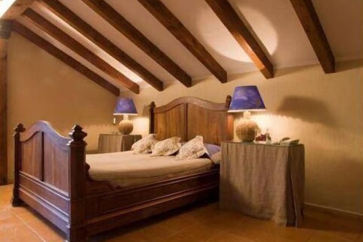 Room 6 of 36