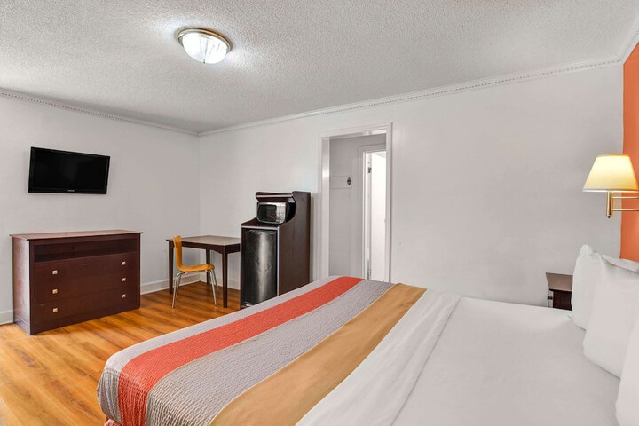 Room 7 of 21