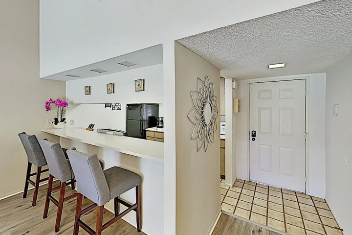 Photo of Palm Desert Resort Cc Gated 2br / 1.5ba Comm Pool/ Jac 2 Bedroom Condo
