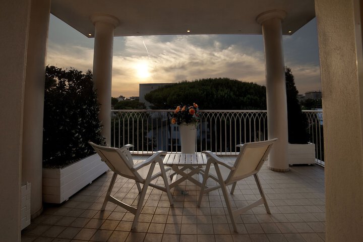 Terrace/Patio 22 of 70