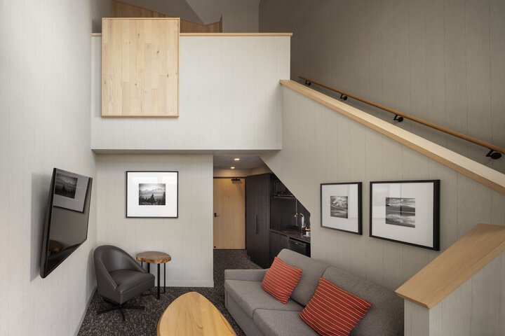 Room 16 of 53