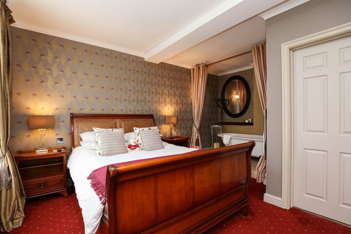 Room 14 of 64