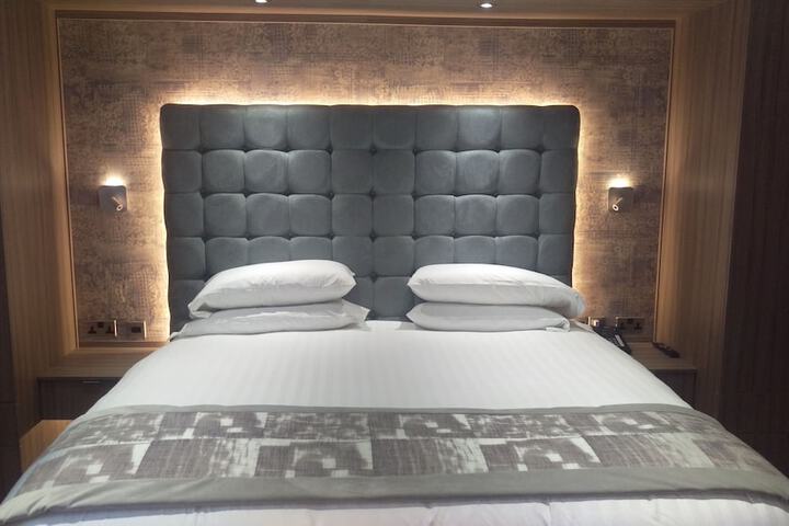 Room 7 of 57