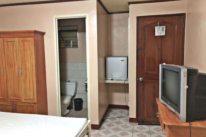 Room 5 of 26