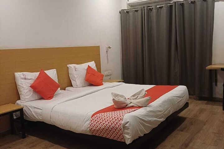Room 9 of 17