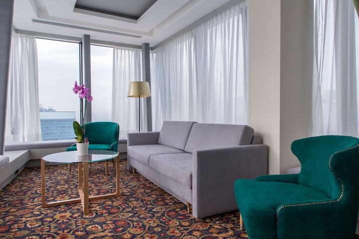 Room 25 of 80