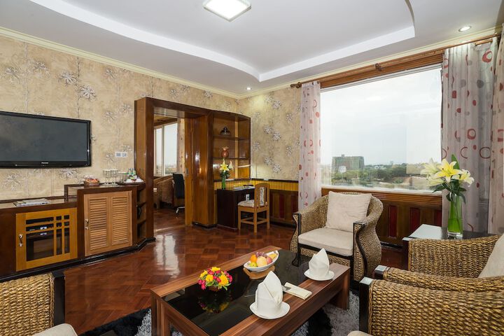 Room 95 of 181