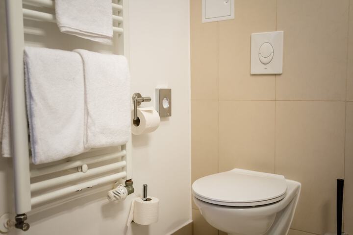 Room 92 of 101