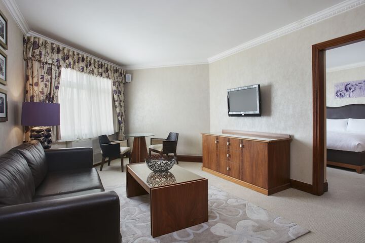 Room 7 of 49