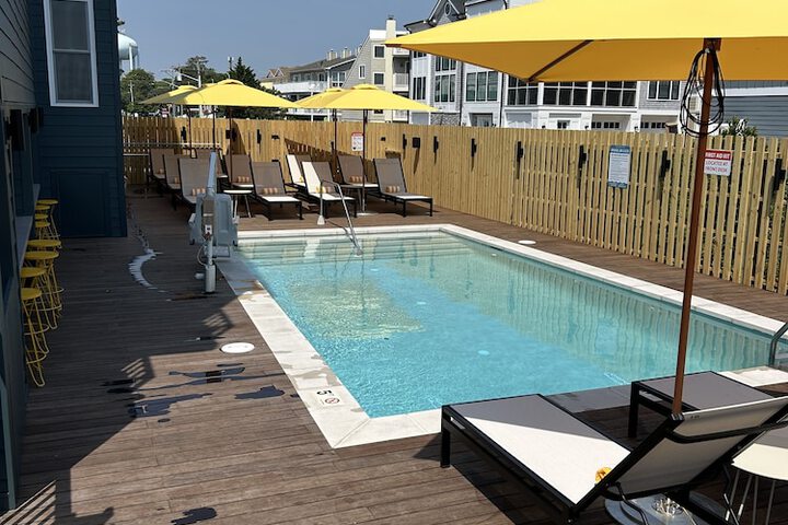 Pool 37 of 73