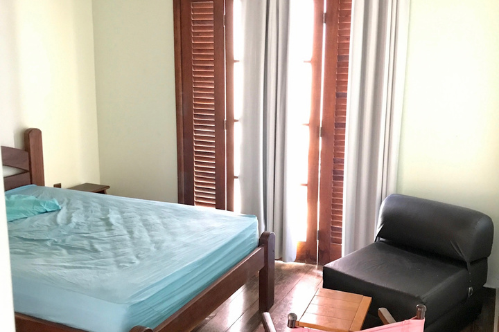 Room 3 of 27