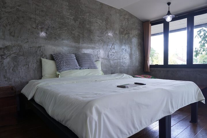 Room 5 of 26
