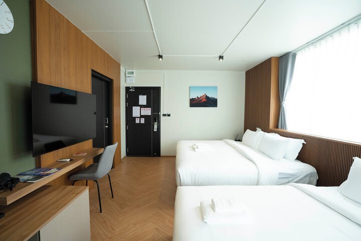 Room 63 of 96