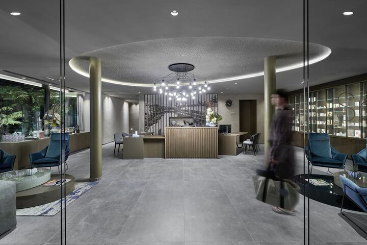Hotel Interior 76 of 103