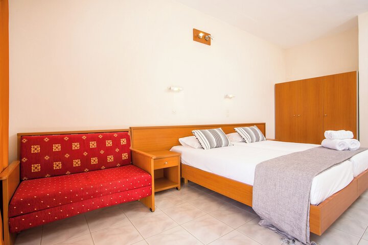 Room 5 of 28