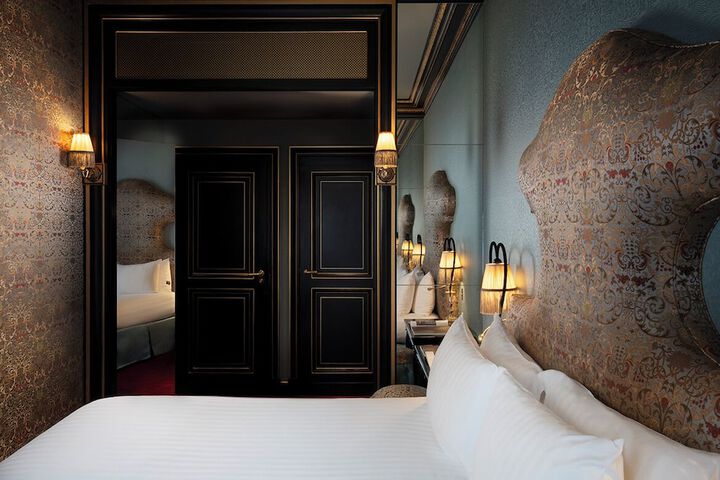 Room 43 of 113