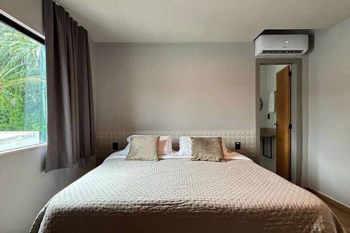 Room 15 of 30