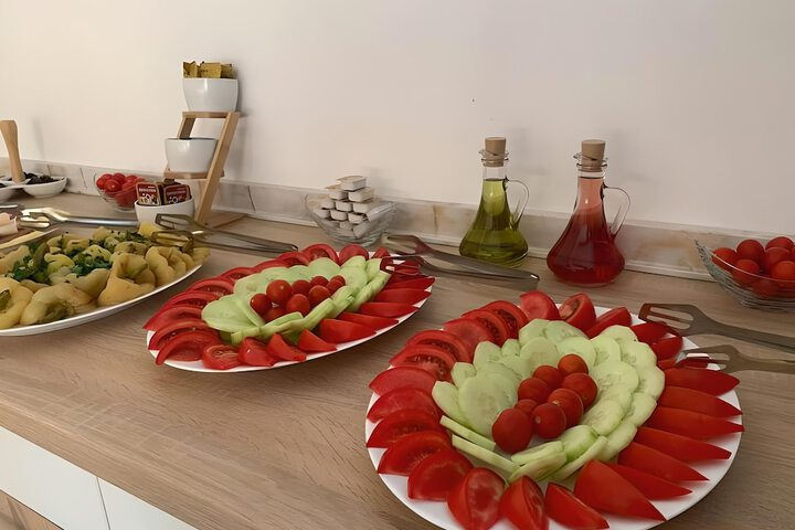 Dining 80 of 92