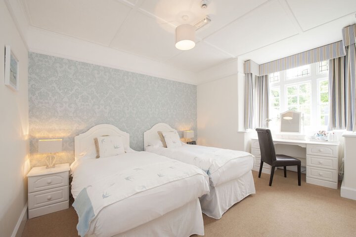 Room 7 of 30