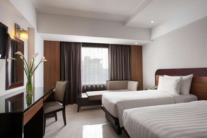 Room 4 of 31