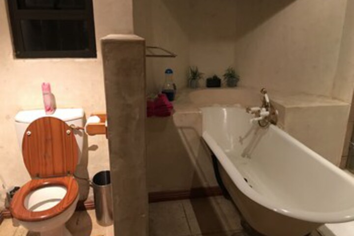 Room 3 of 40