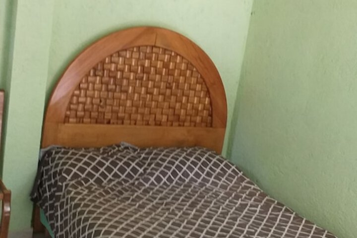 Room 9 of 64