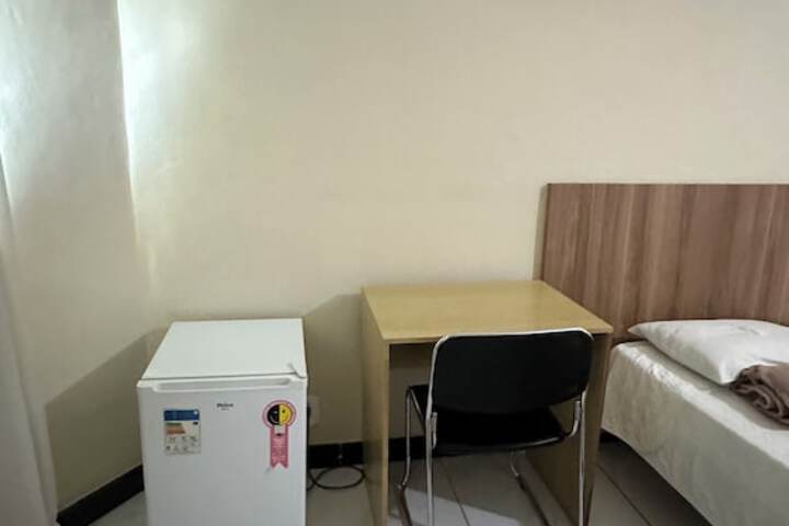 Room 34 of 90