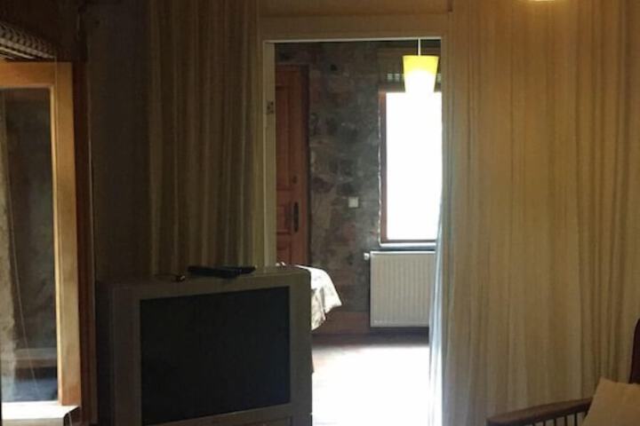 Room 18 of 43