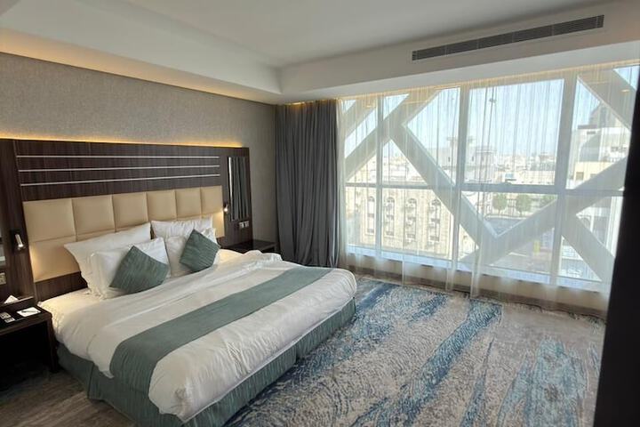 Room 28 of 59