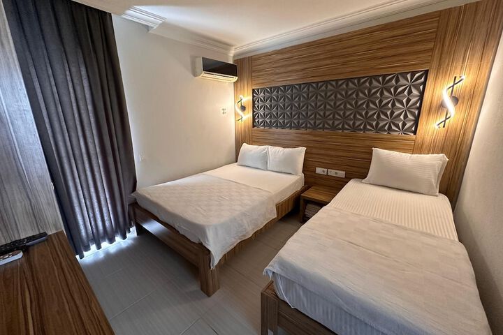 Room 11 of 68