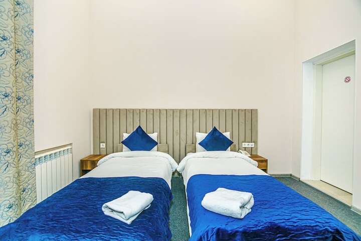Room 45 of 79