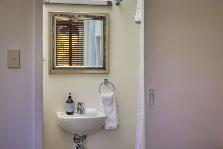 Room 10 of 78