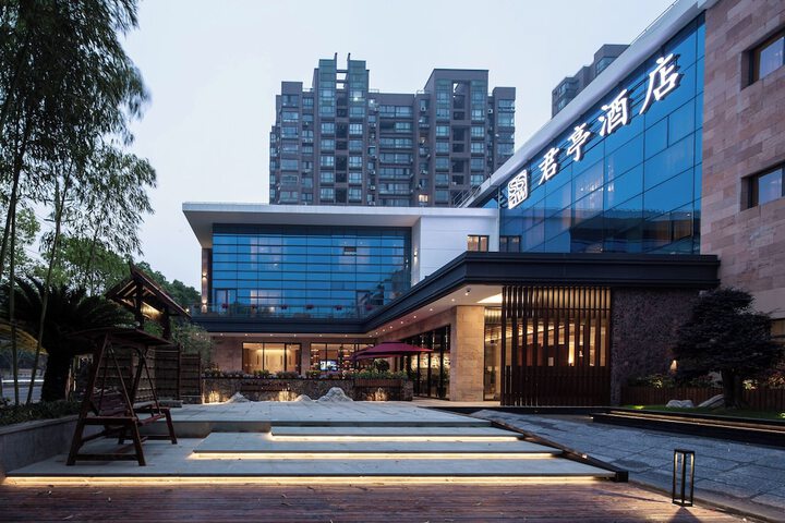 Hotel 107 of 111