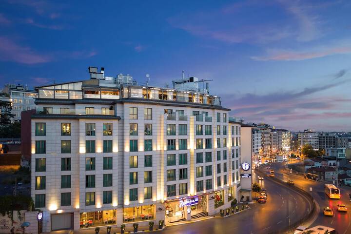 Hotel 173 of 182